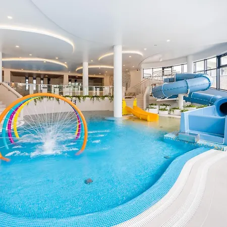 Polanki Aqua Classic Nielimitowany Dostep Do Basenow Parking Free Колобжег Екстер'єр фото