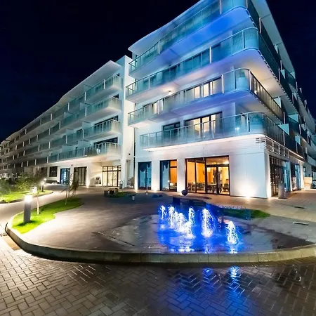 Polanki Aqua Classic Nielimitowany Dostep Do Basenow Parking Free Колобжег Екстер'єр фото